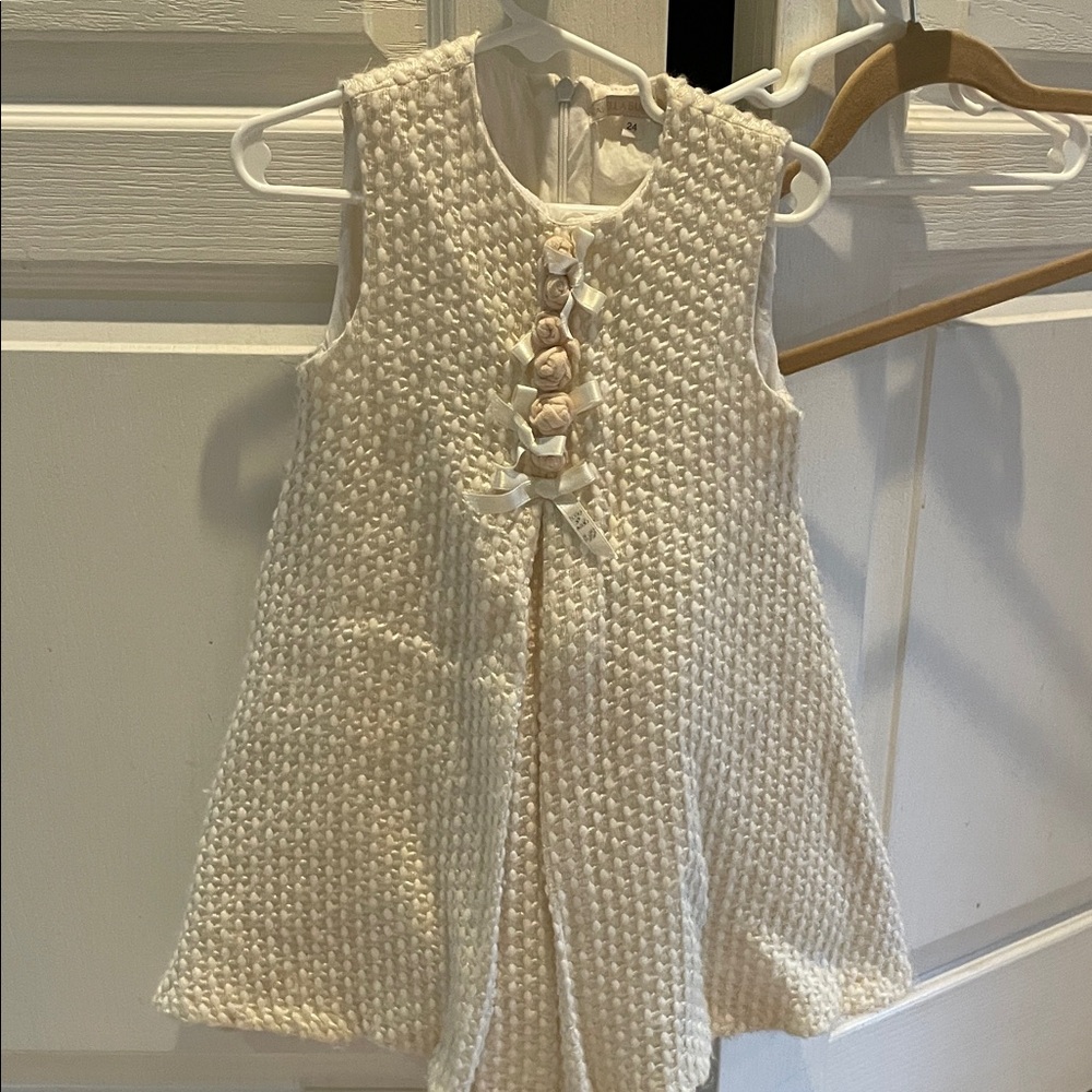 Cream Textured Girls Dress with Rosette Detail Mariella Burani cream sz 24 month